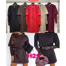 Sukienka z rękawami...