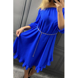 Sukienka z falbanką na dole...