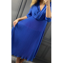 Sukienka plisowana na dole...